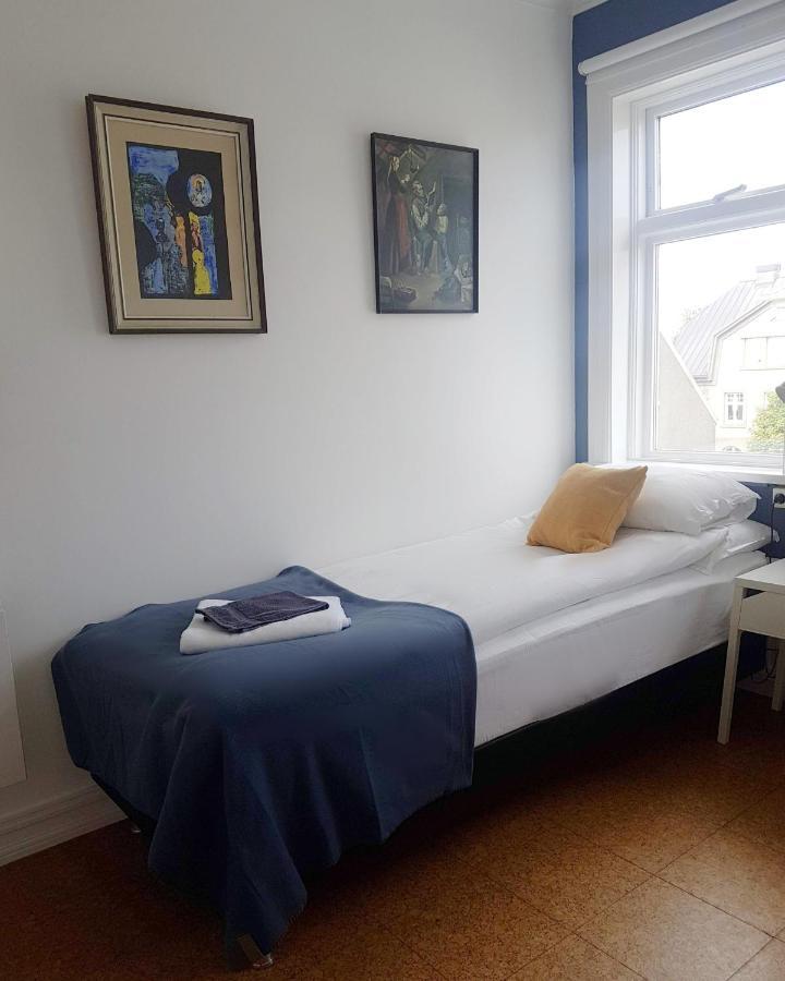 Refurinn Reykjavik Guesthouse Bagian luar foto