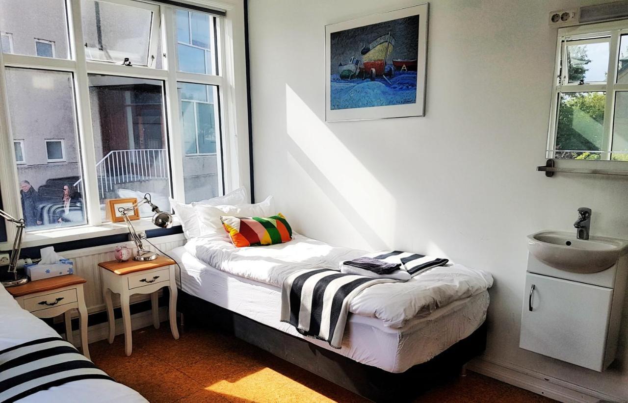 Refurinn Reykjavik Guesthouse Bagian luar foto